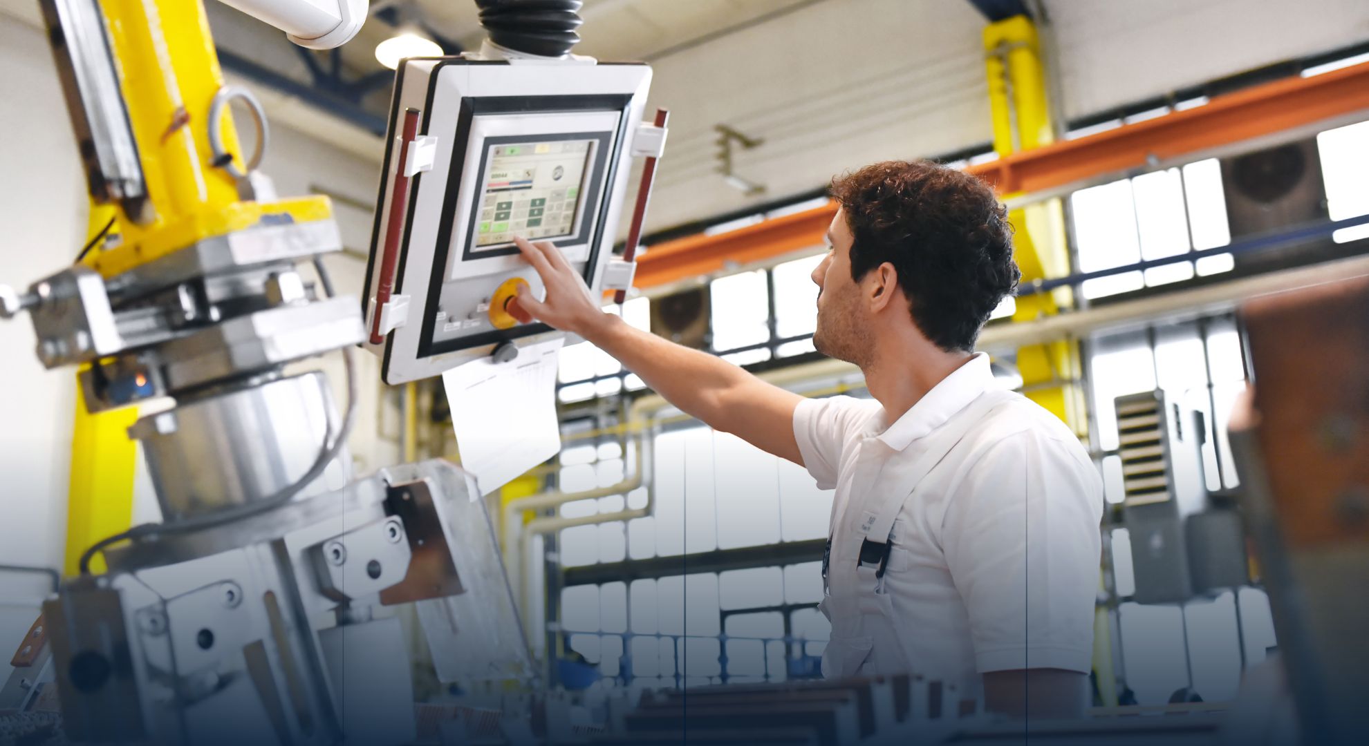 Teknologi Baru dalam Pemantauan Keselamatan Kerja di Industri Manufaktur