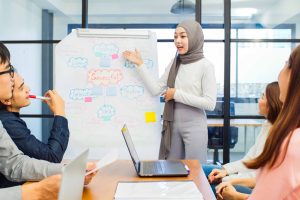 Project Manager: Mengelola Proyek dengan Anggaran Terbatas